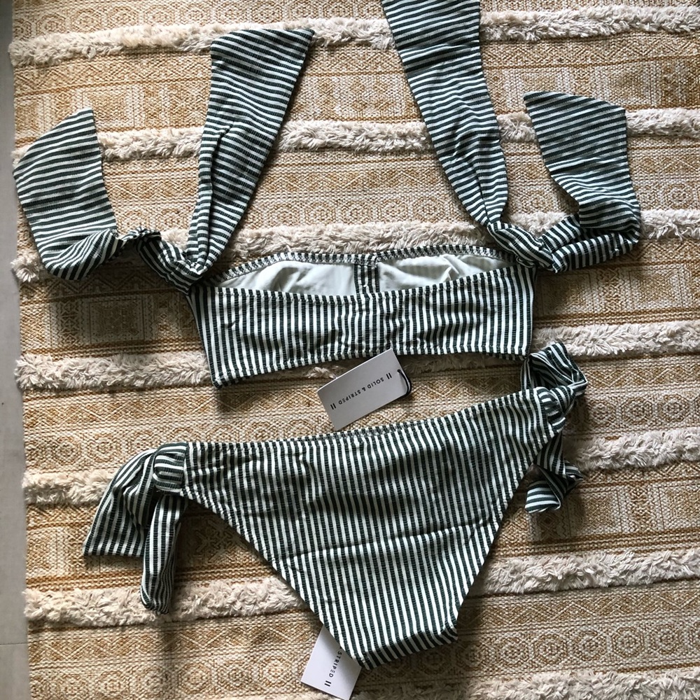 SOLID & STRIPED SET NWT SIZE SMALL - Picture 12 of 12